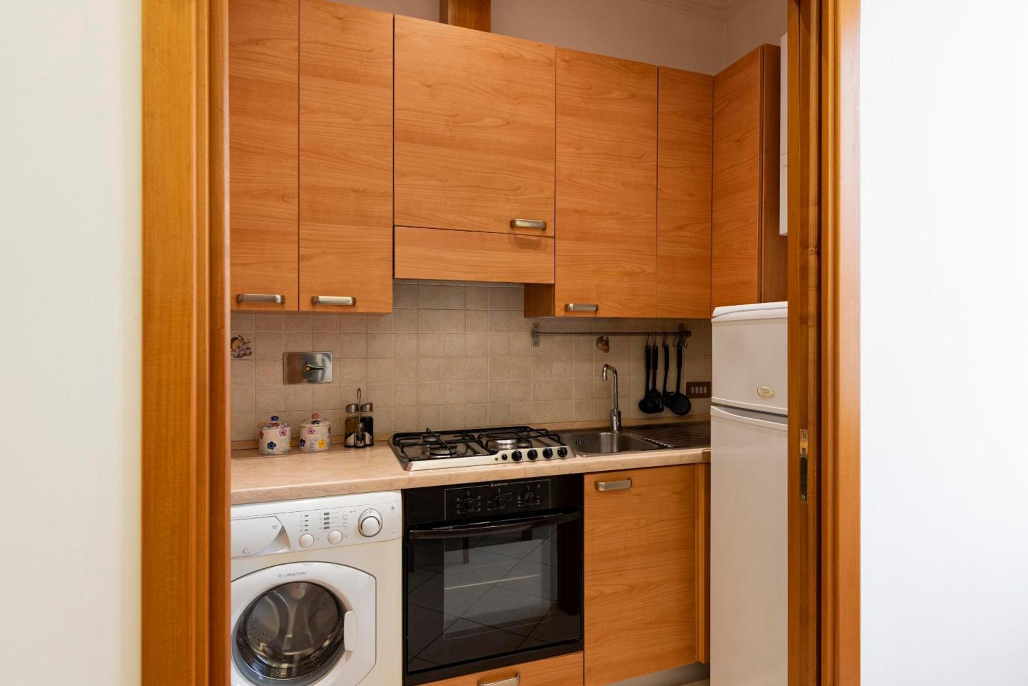 Redseven Rome Apartments Esterno foto